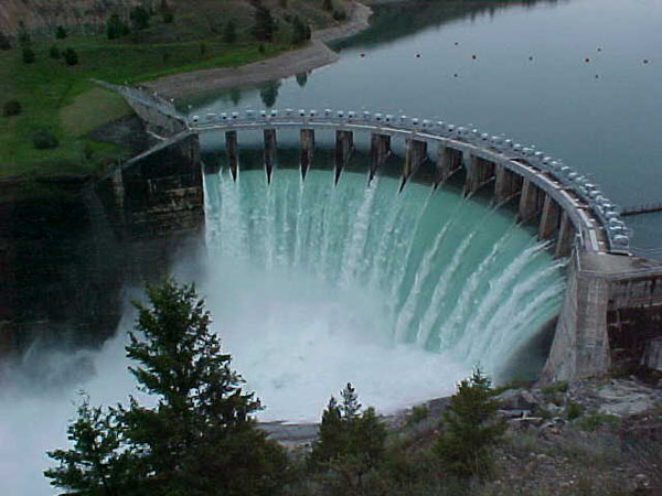 The Kerr Dam, officially known since 2015 as the Seli’š Ksanka Qlispe’ Dam